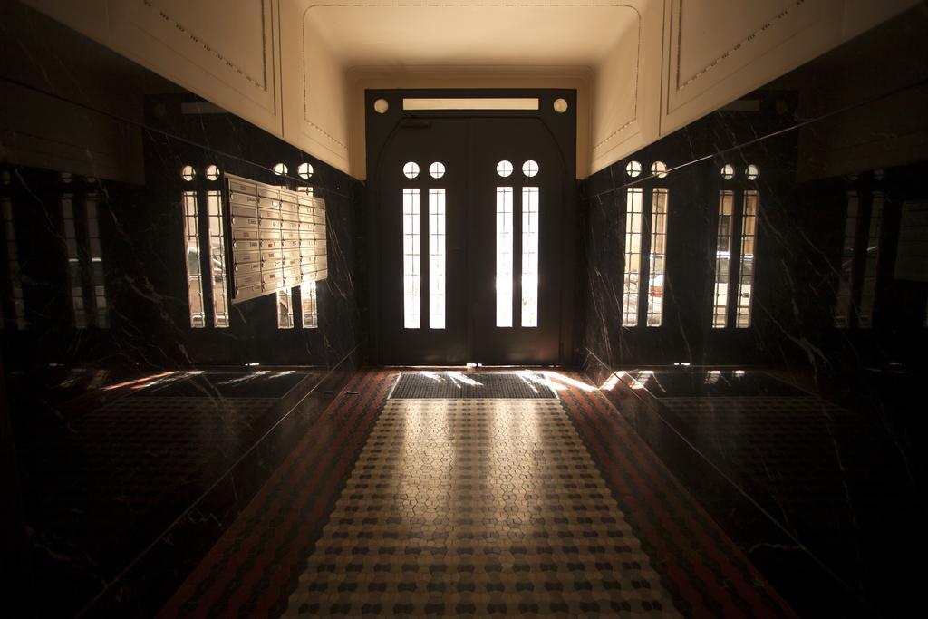 Art Nouveau Apartment Прага Экстерьер фото